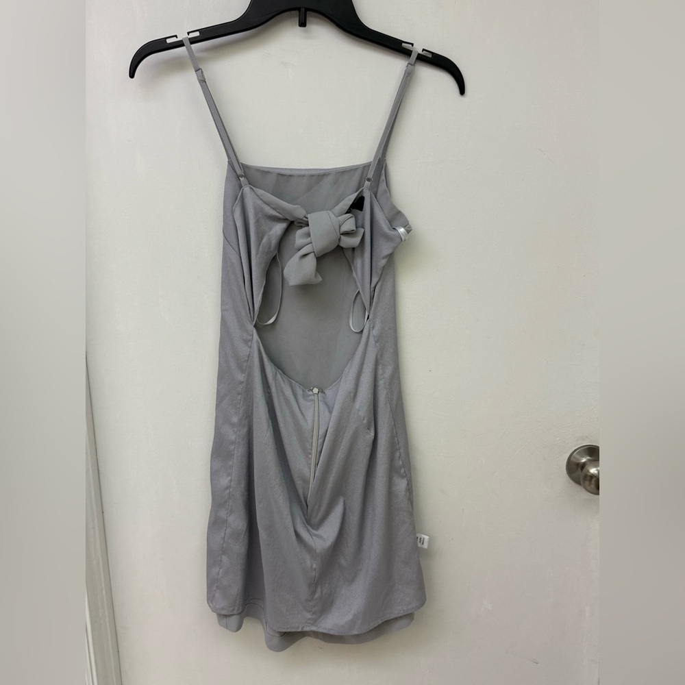 Lulu's Light Gray Backless Mini Dress Size M - Picture 5 of 6